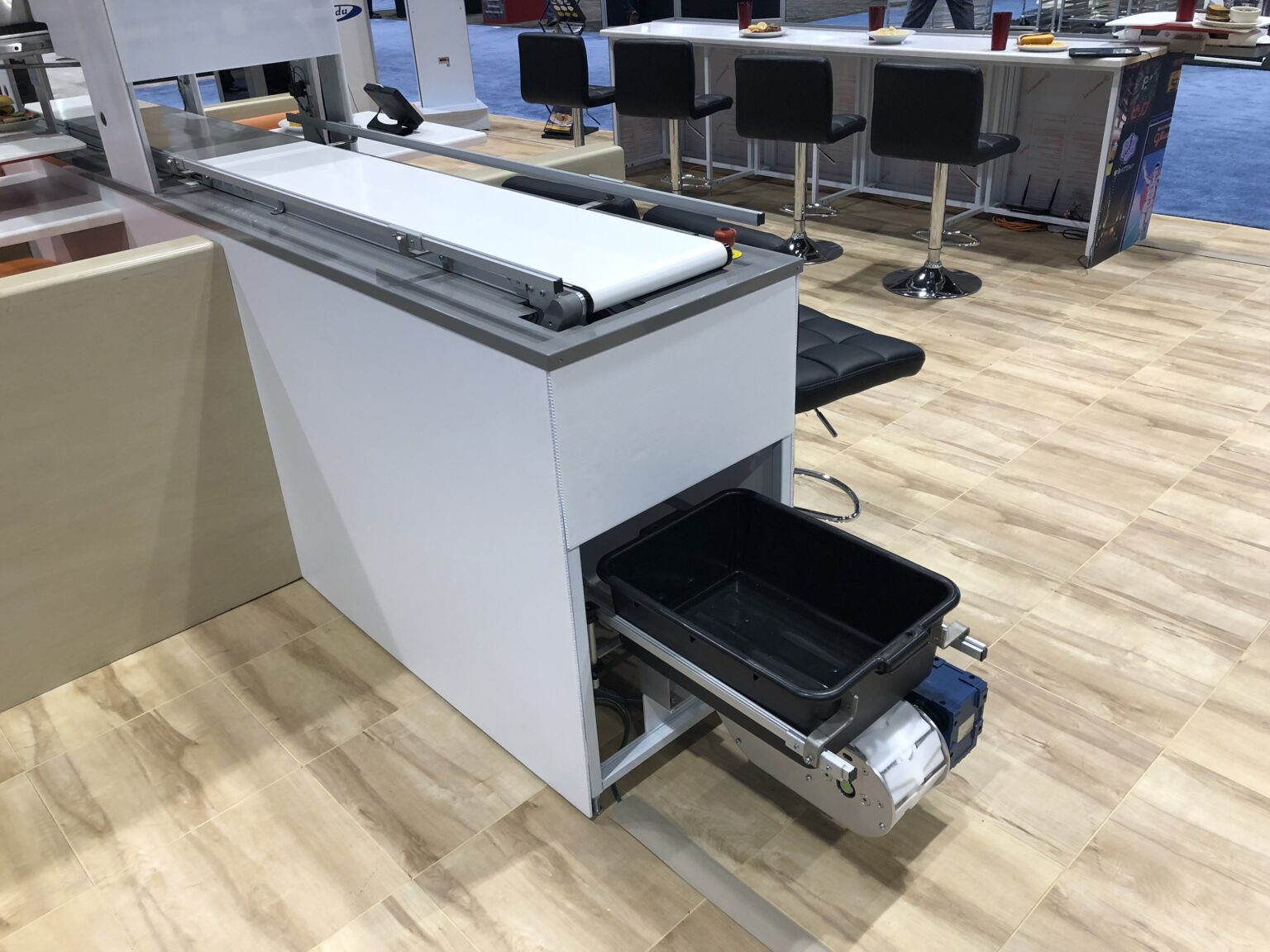 Food Delivery System (3) 888 Brands